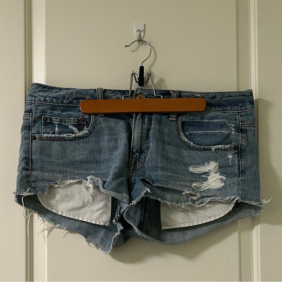 American Eagle Denim Shorts (size 12) - Picture 2 of 7